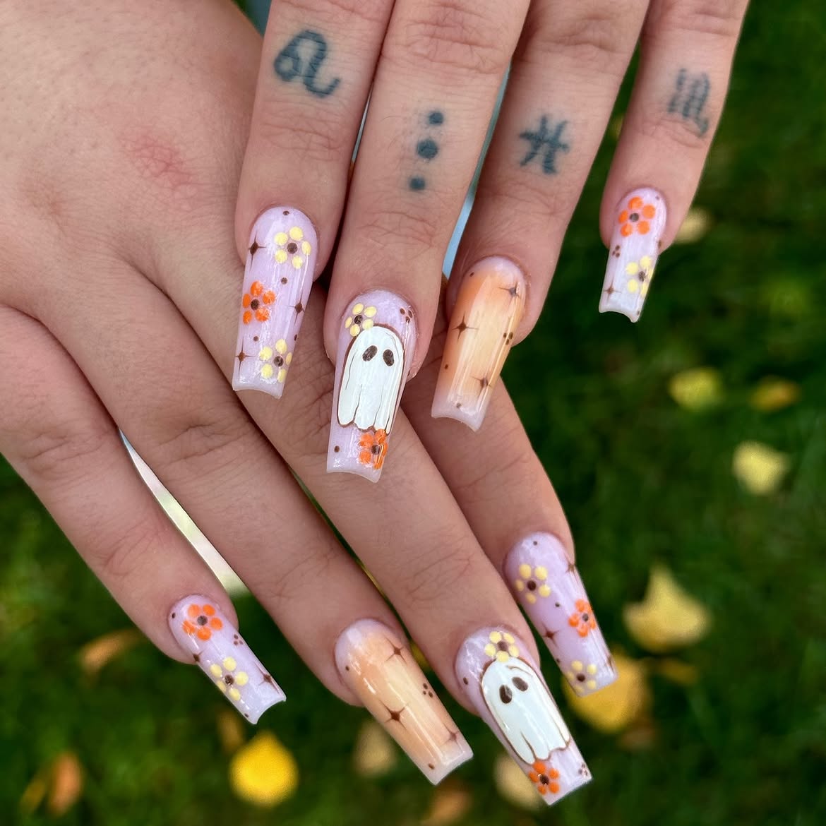 Cute Ghost & Floral Halloween Coffin Nails