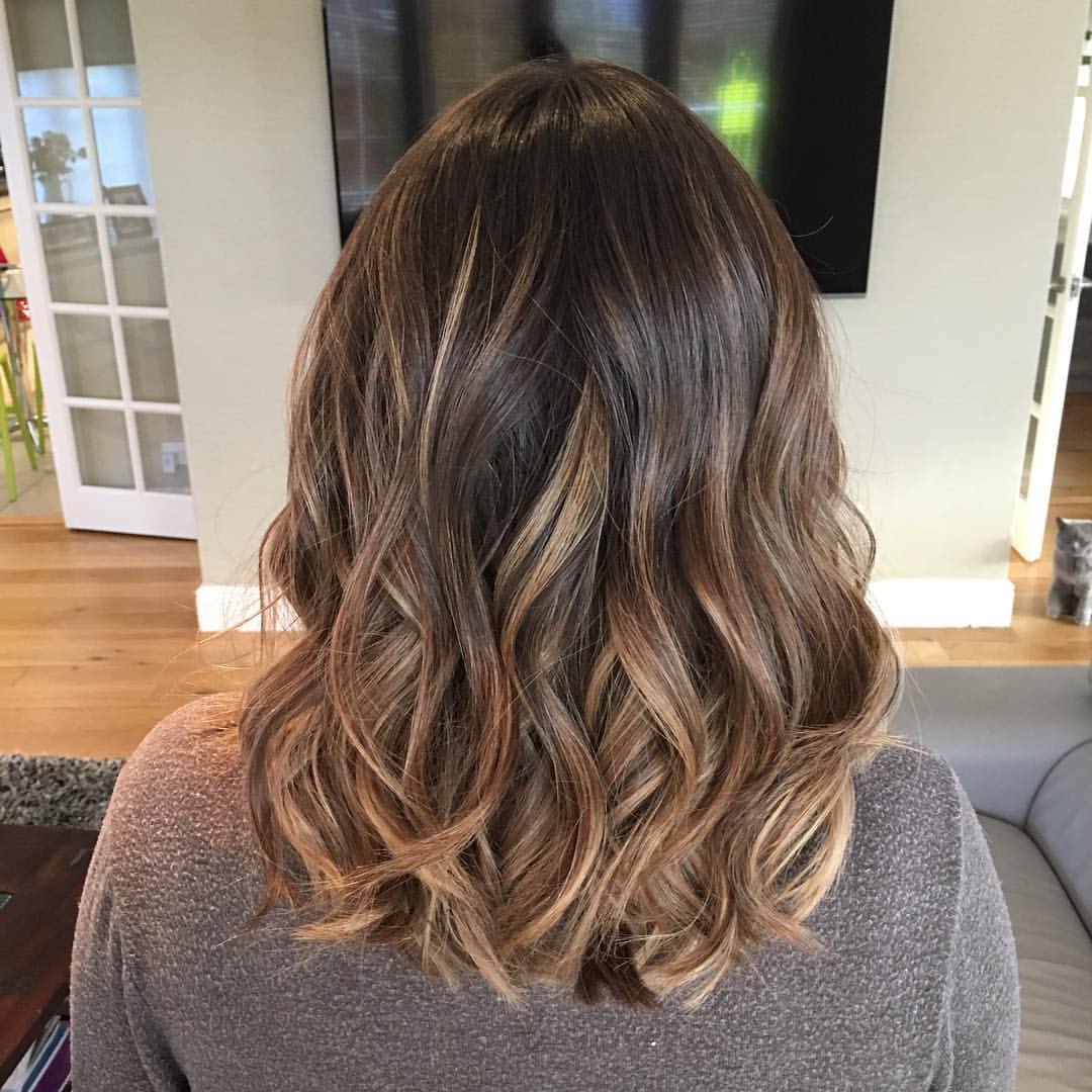 Dimensional Bronde Waves With Subtle Ombre