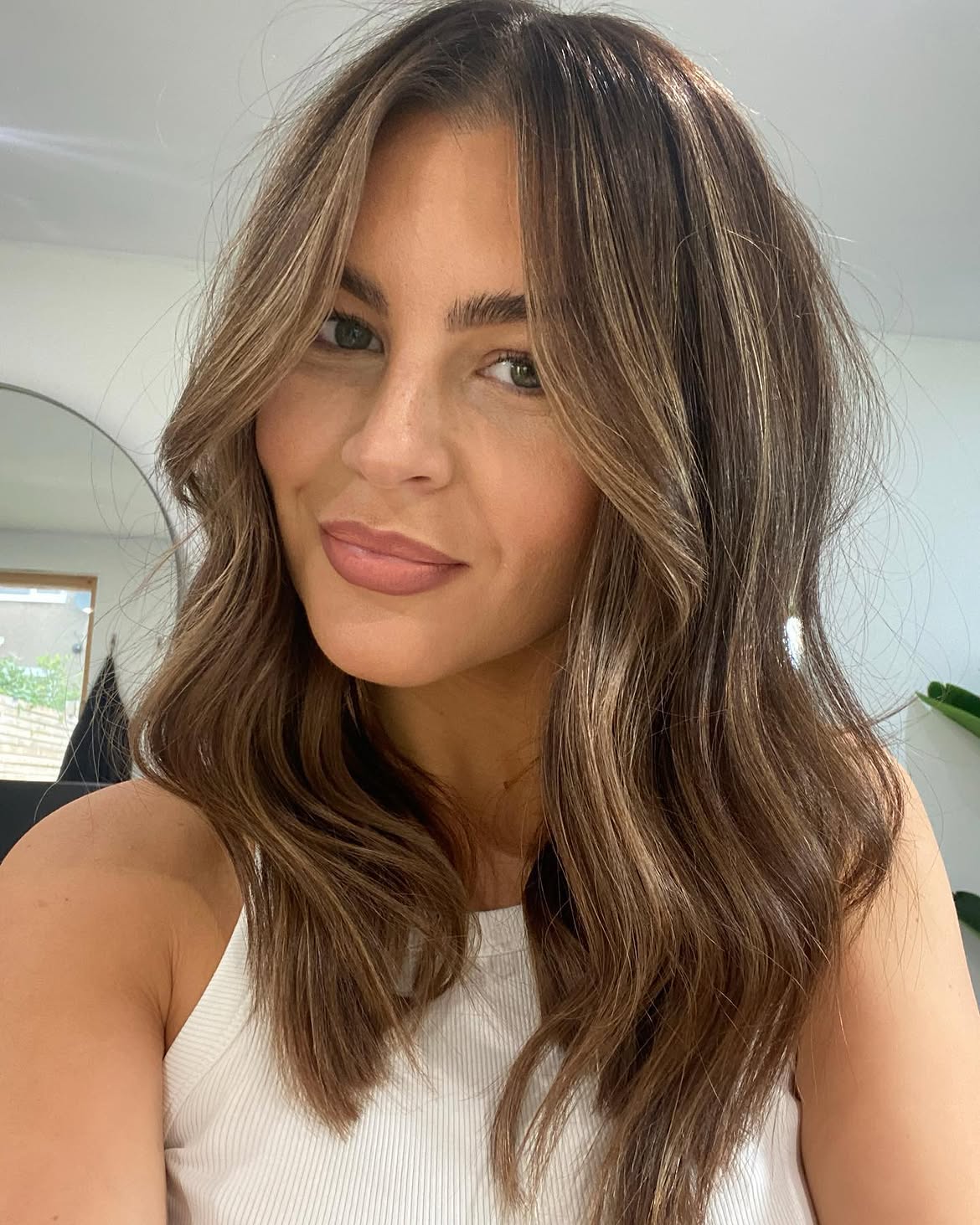 Effortless Chocolate Brown Lob With Subtle Caramel Highlights