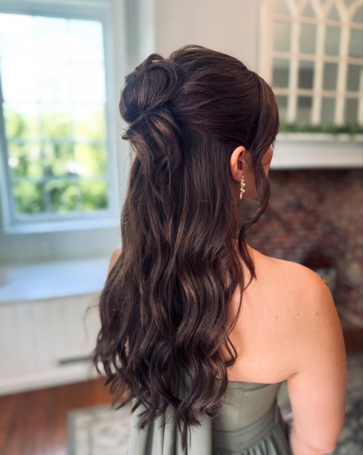 Elegant Twisted Half Up Half Down Waves