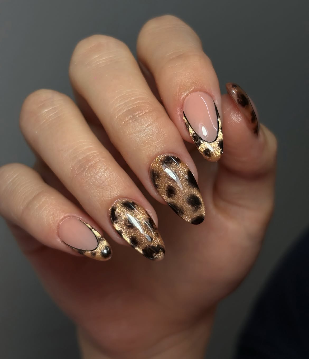 Glamorous Leopard Print Almond French Tips