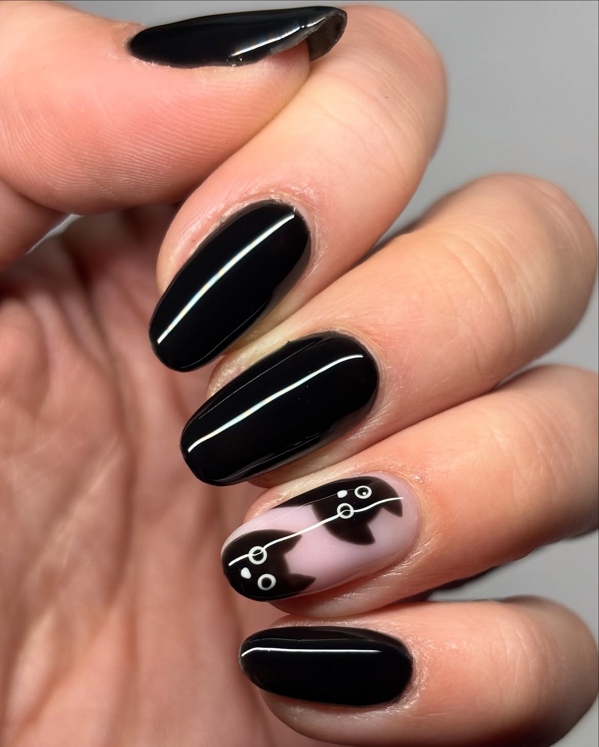 Glossy Black Cat Outline French Tips