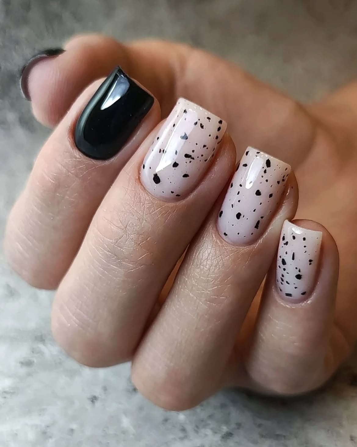 Glossy Black & Speckled Eggshell Square Nails
