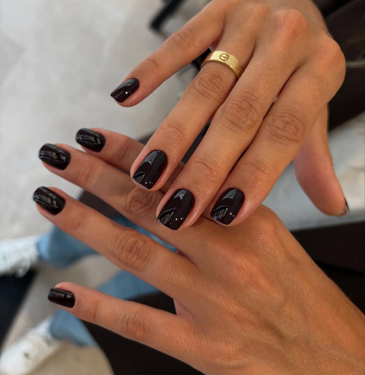Glossy Deep Espresso Short Oval Nails