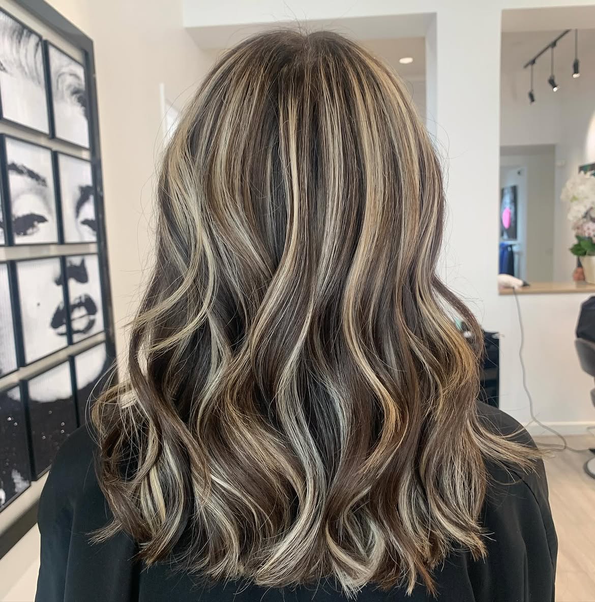 High Contrast Dimensional Highlights On Brunette Waves