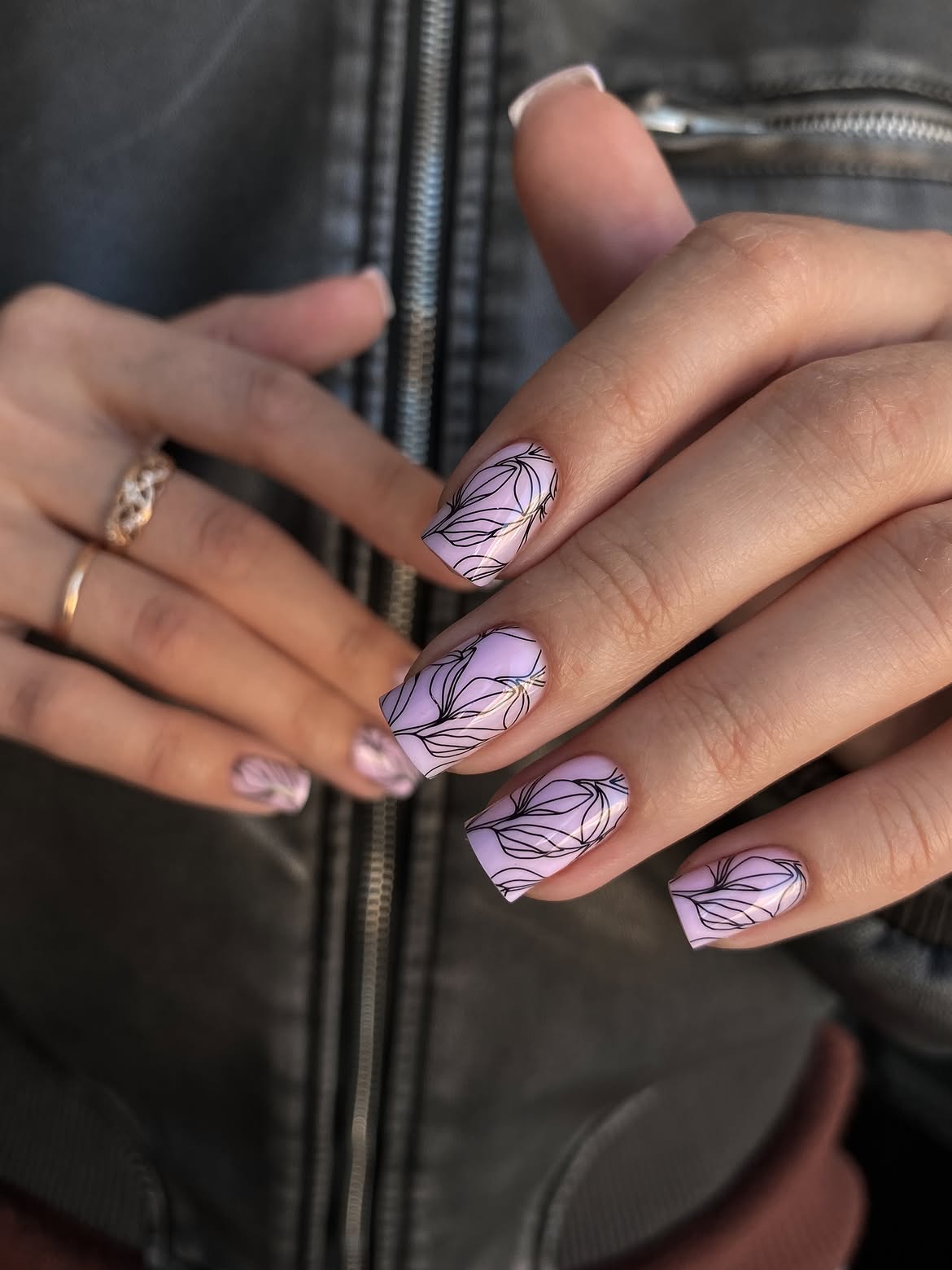 Lavender Line Art Floral Square Nails