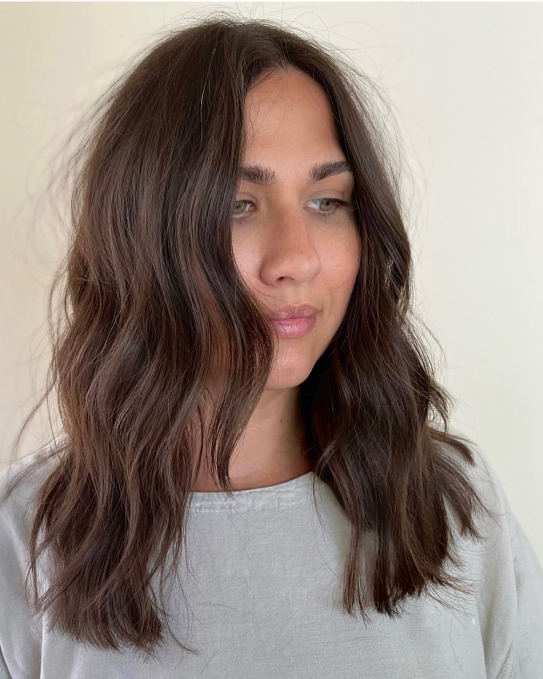 Loose Beachy Waves On Dark Brown Mid-Length Hair