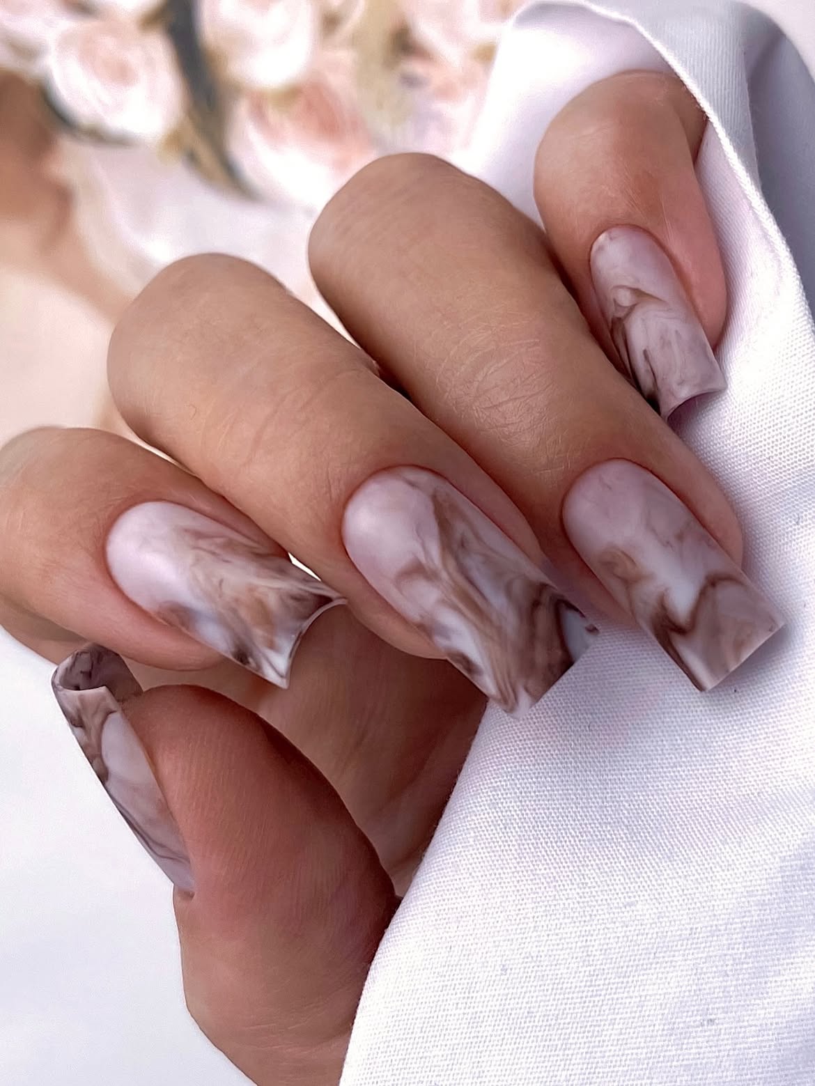 Marble Swirl Latte Almond Nails