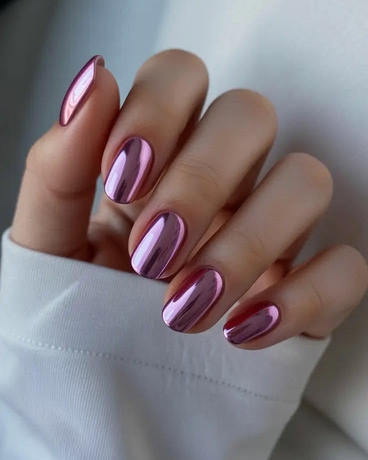 Metallic Rose Gold Chrome Oval Nails