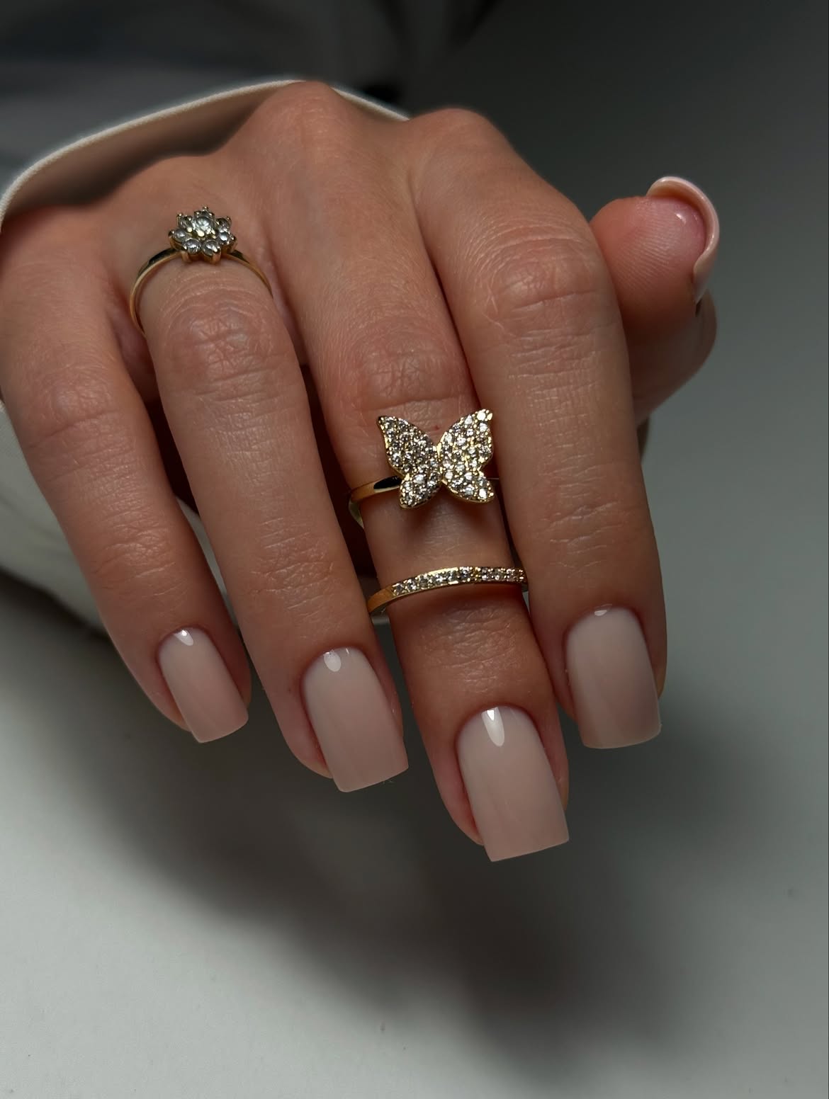 Milky Nude Square Short Nails