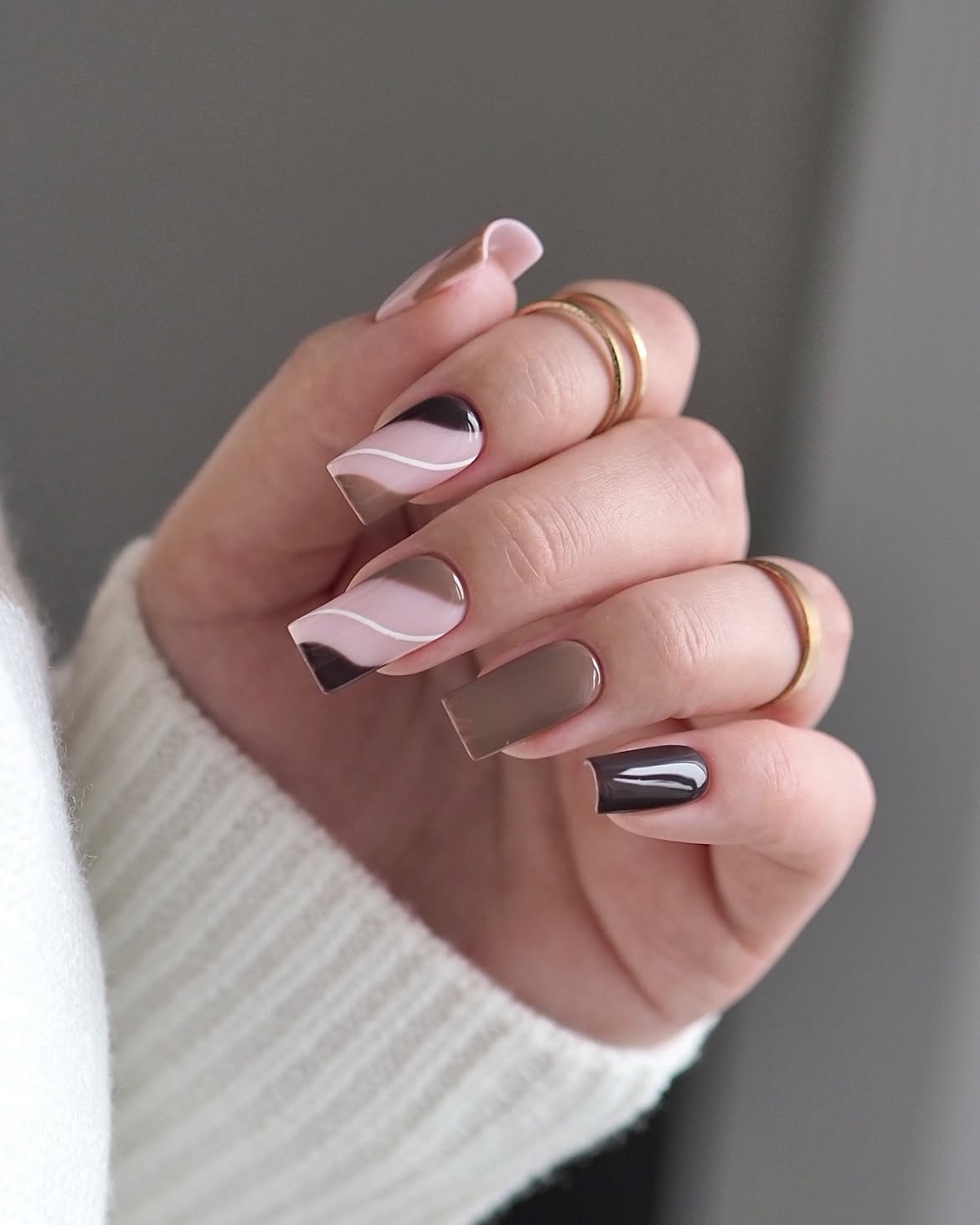 Neutral Swirl Square Medium Length Nails