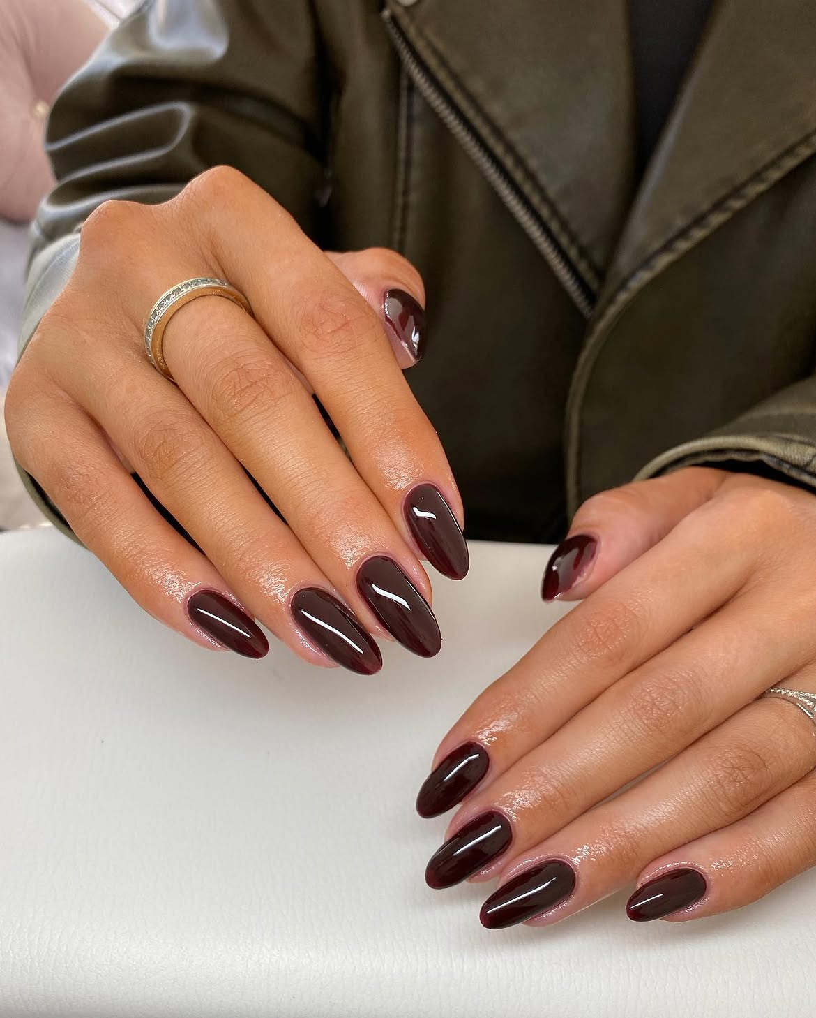Rich Espresso Oval Glossy Nails