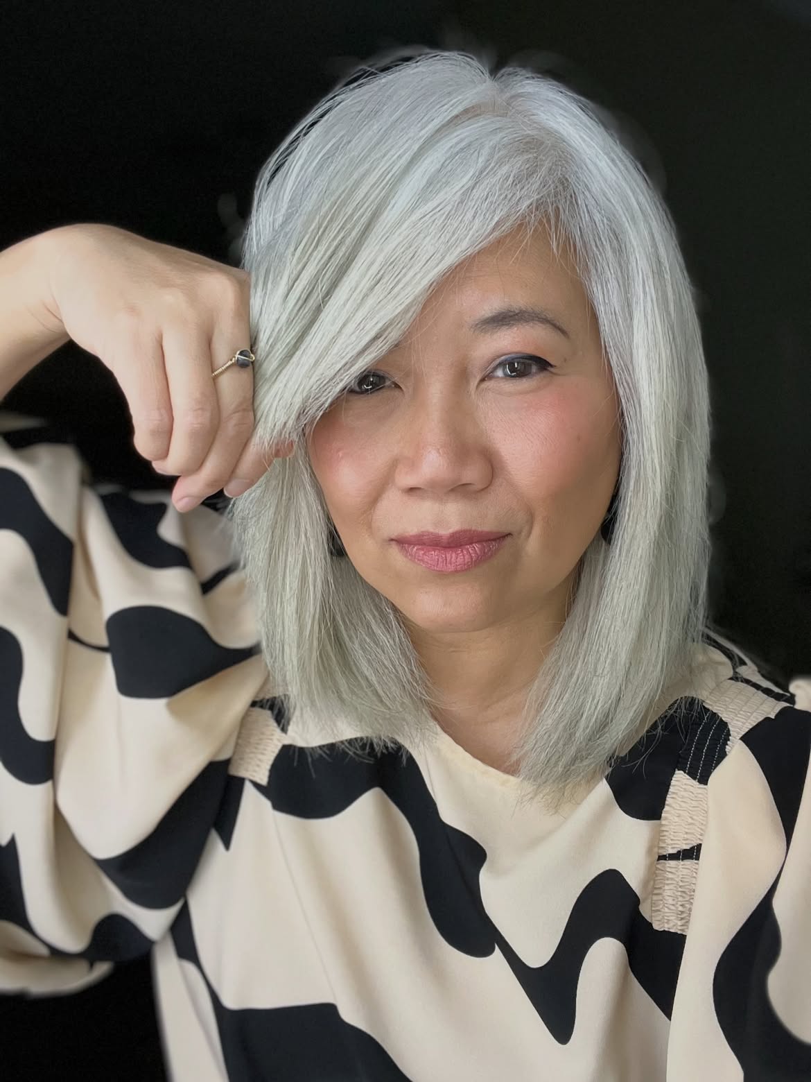 Sleek Silver Side Swept Bangs On Collarbone Lob