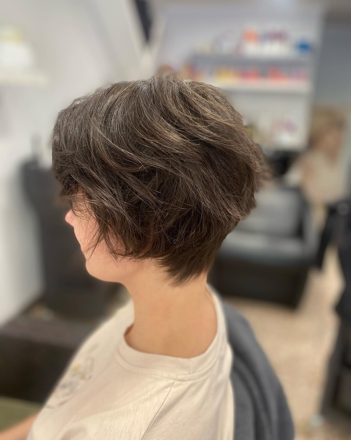 Textured Layered Pixie Bob With Soft Volume