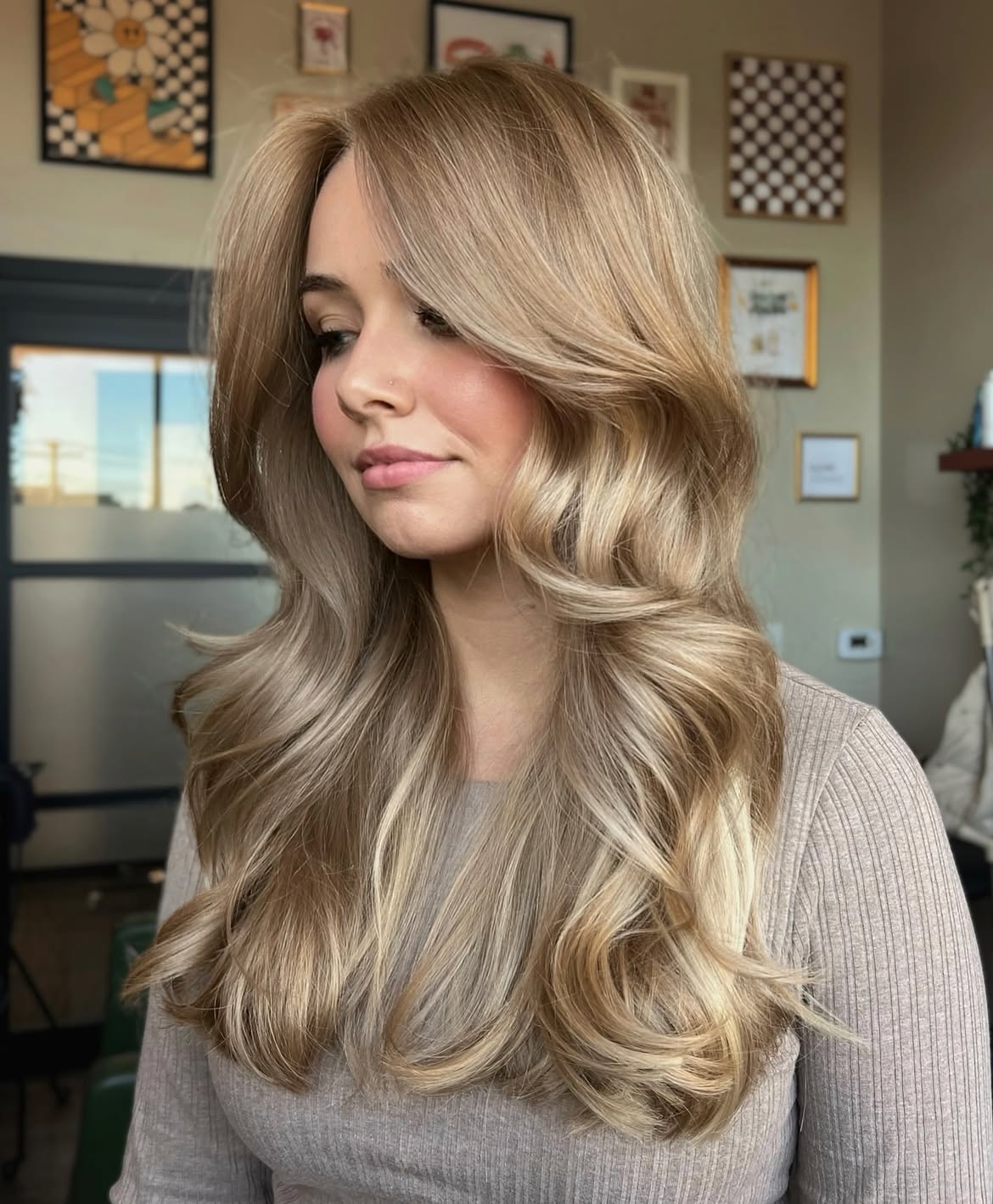 Voluminous Curtain Bangs On Dimensional Beige Blonde