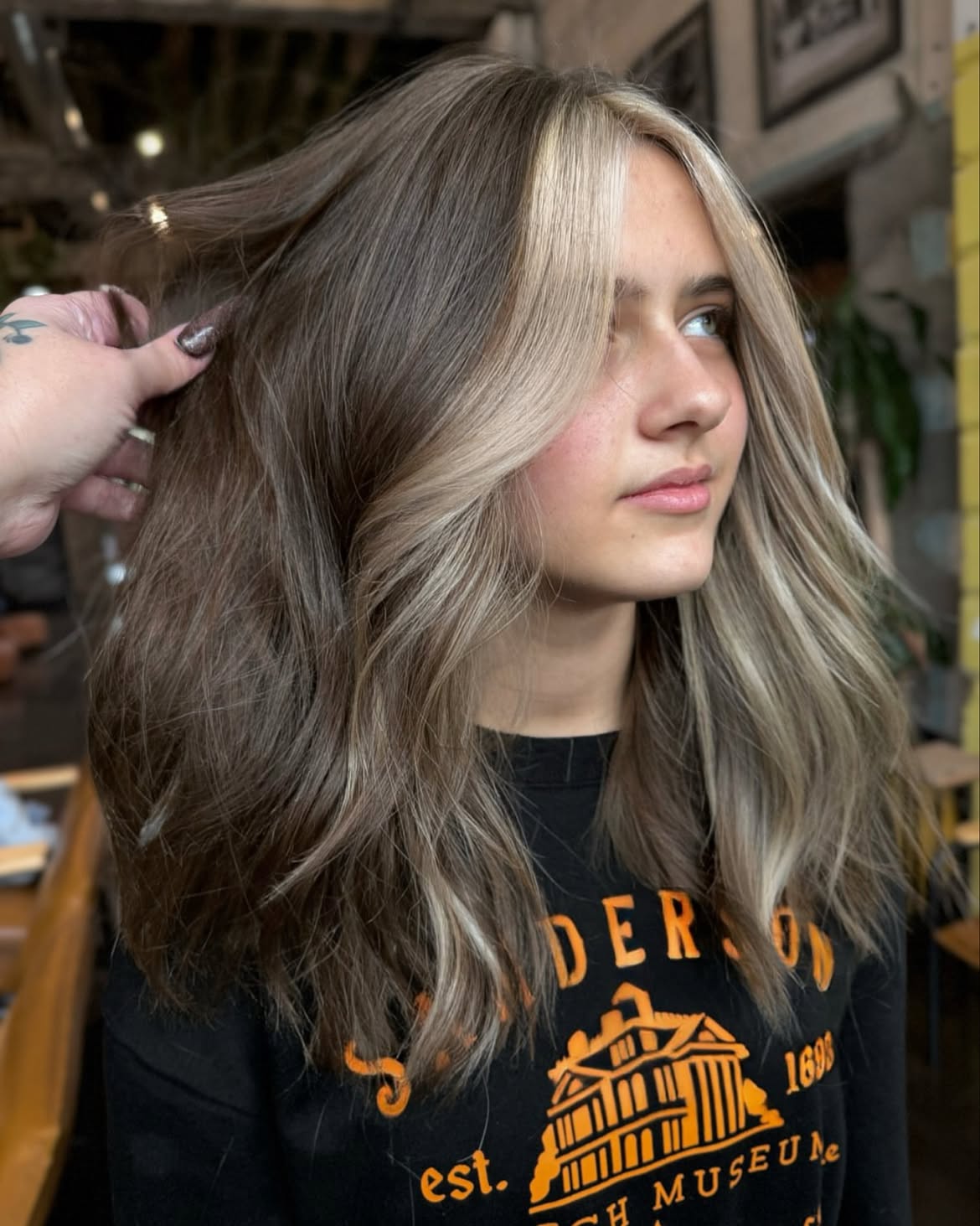 Bright Blonde Money Piece On Mushroom Brown Layers