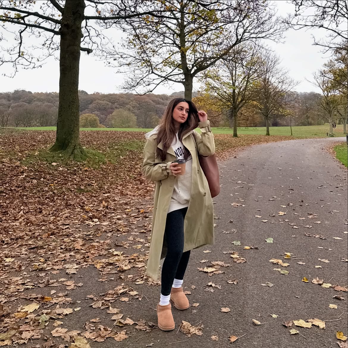 Casual Trench And Hoodie Autumn Walk Outfit