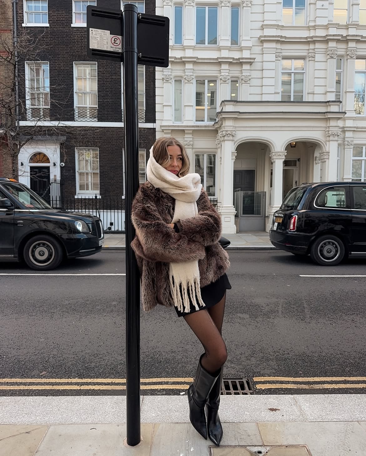 Chic Faux Fur Coat And Mini Skirt Winter Look