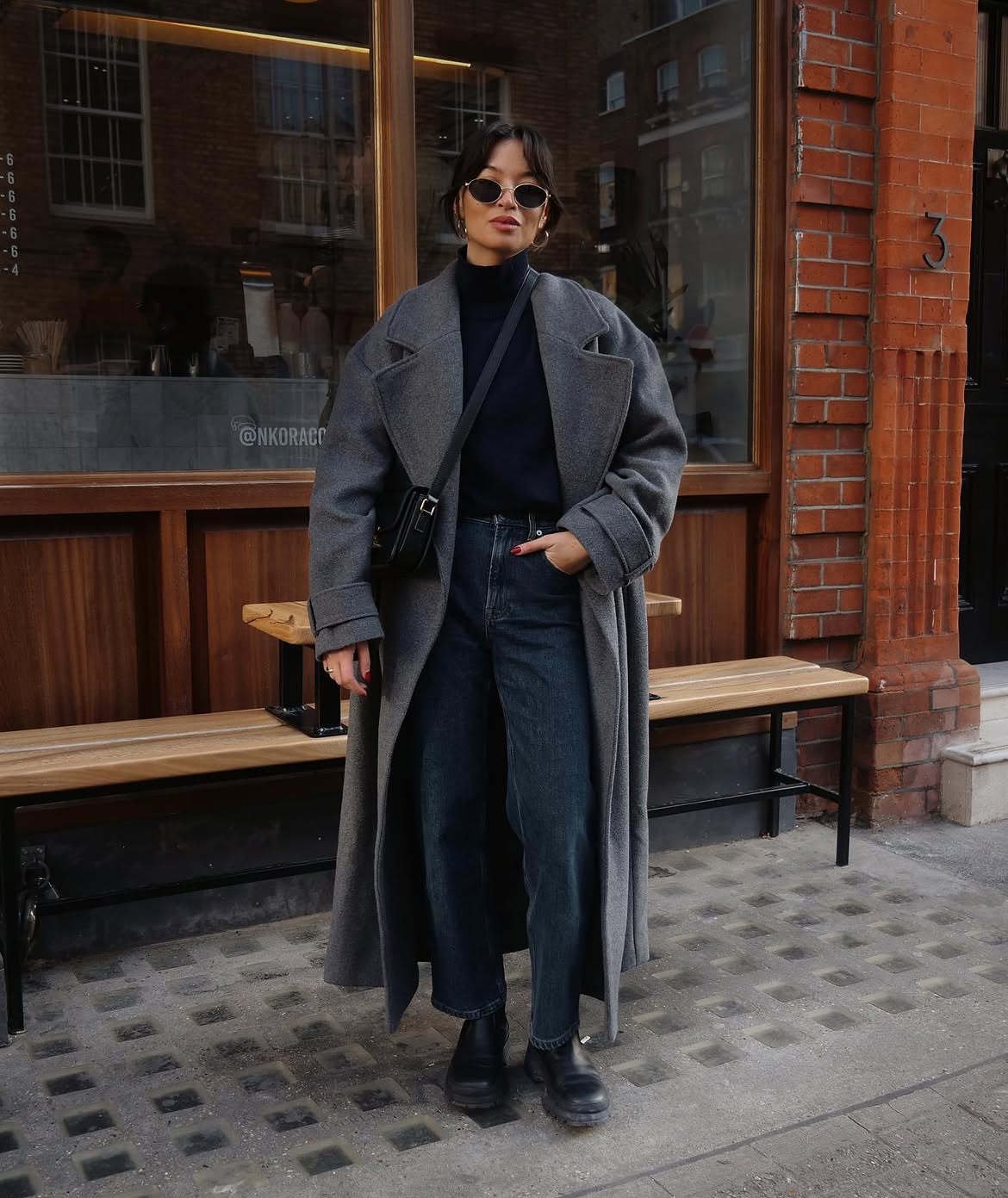 Chic Oversized Grey Wool Coat Look