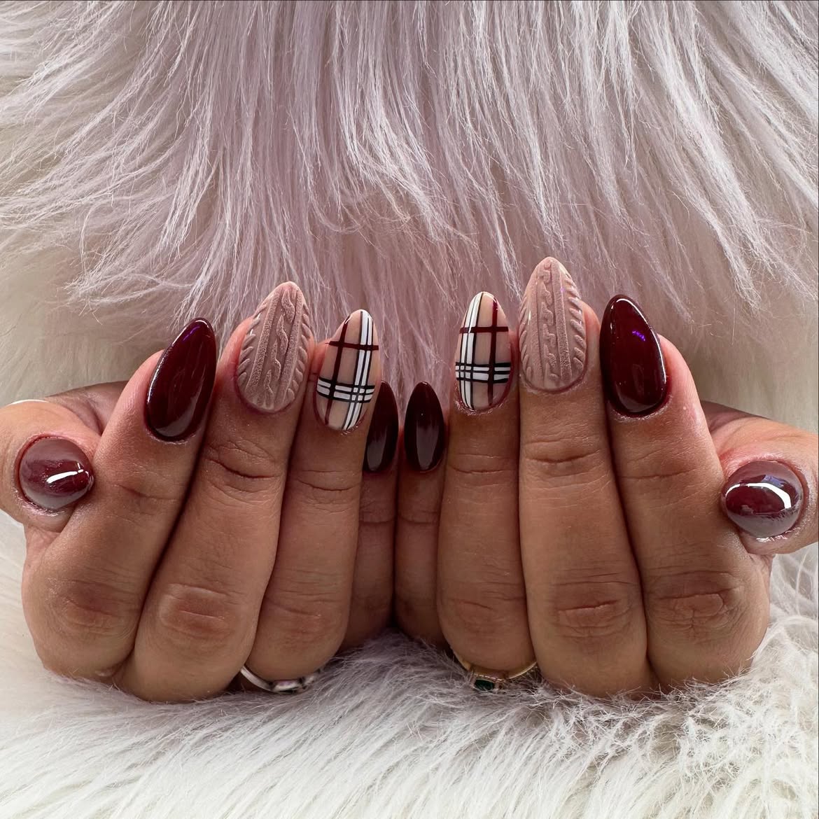 Cozy Cable Knit Plaid Almond Nails