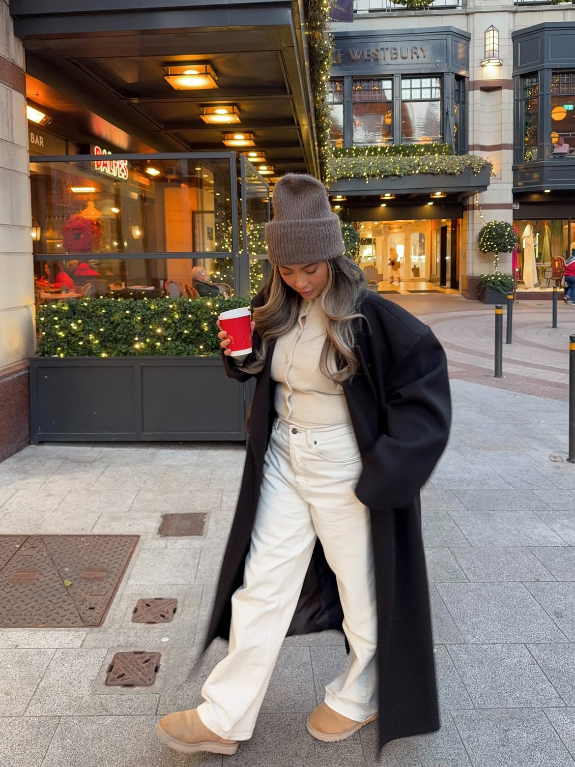 Cozy Cream Knit And Wide Leg Jeans Winter Outfit
