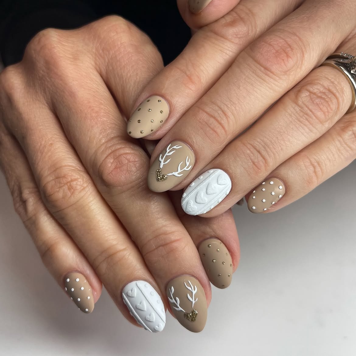 Cozy Sweater & Reindeer Matte Almond Nails