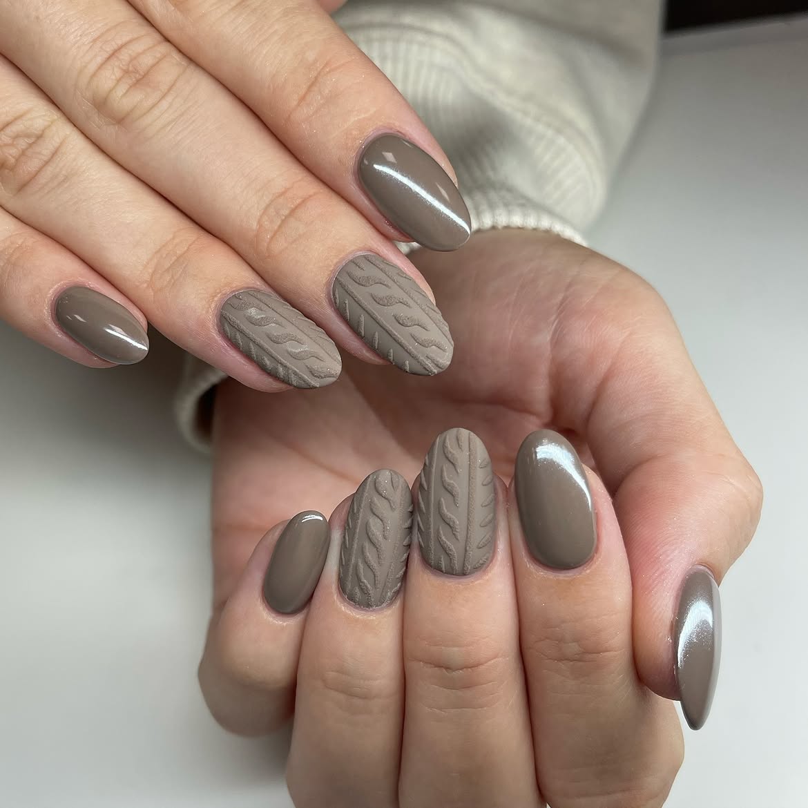 Cozy Taupe Cable Knit Matte Almond Nails
