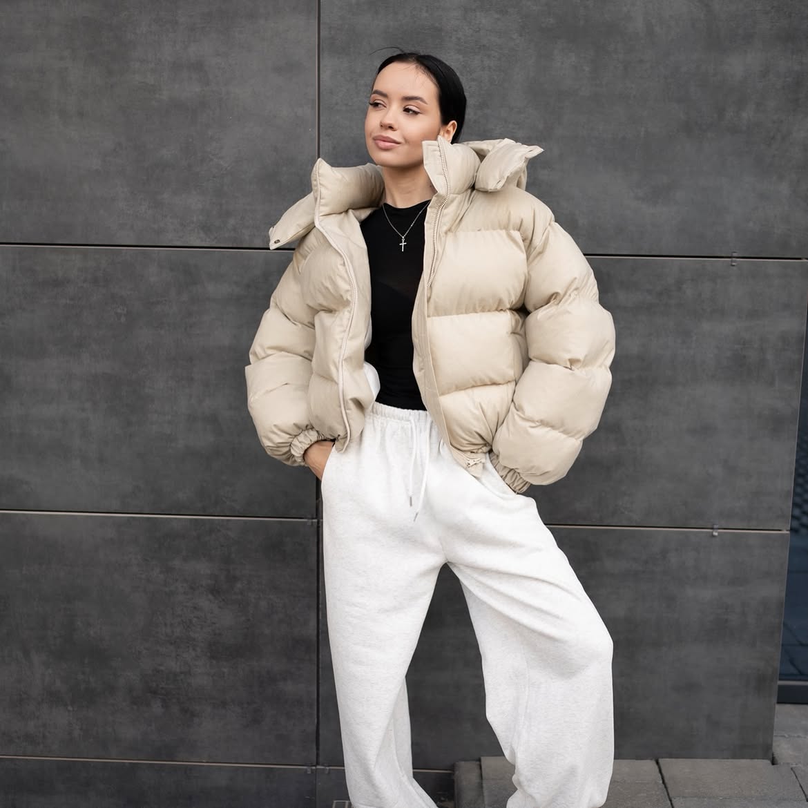 Cream Puffer With Light Grey Sweatpants Outfit