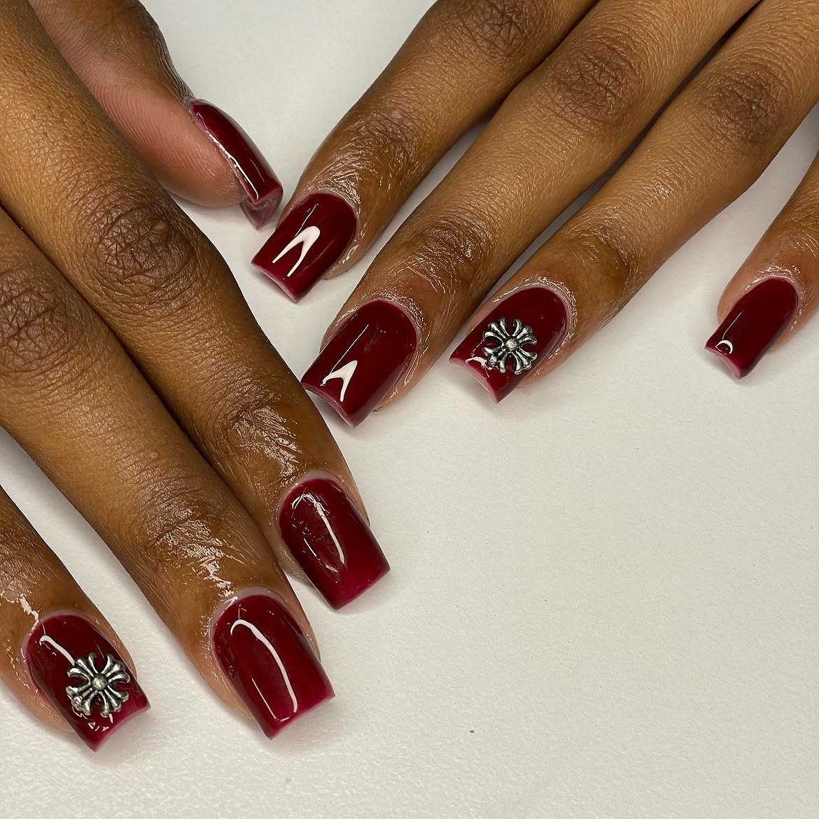 Deep Burgundy Chrome Cross Accent Nails