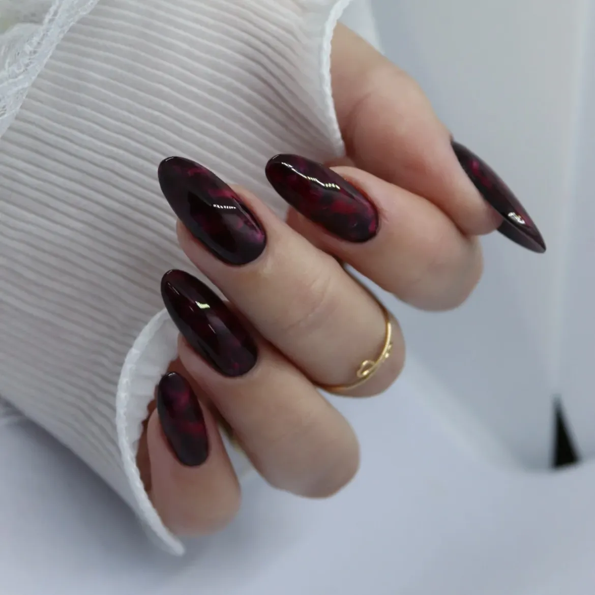 Deep Wine Cat Eye Aura Almond Nails