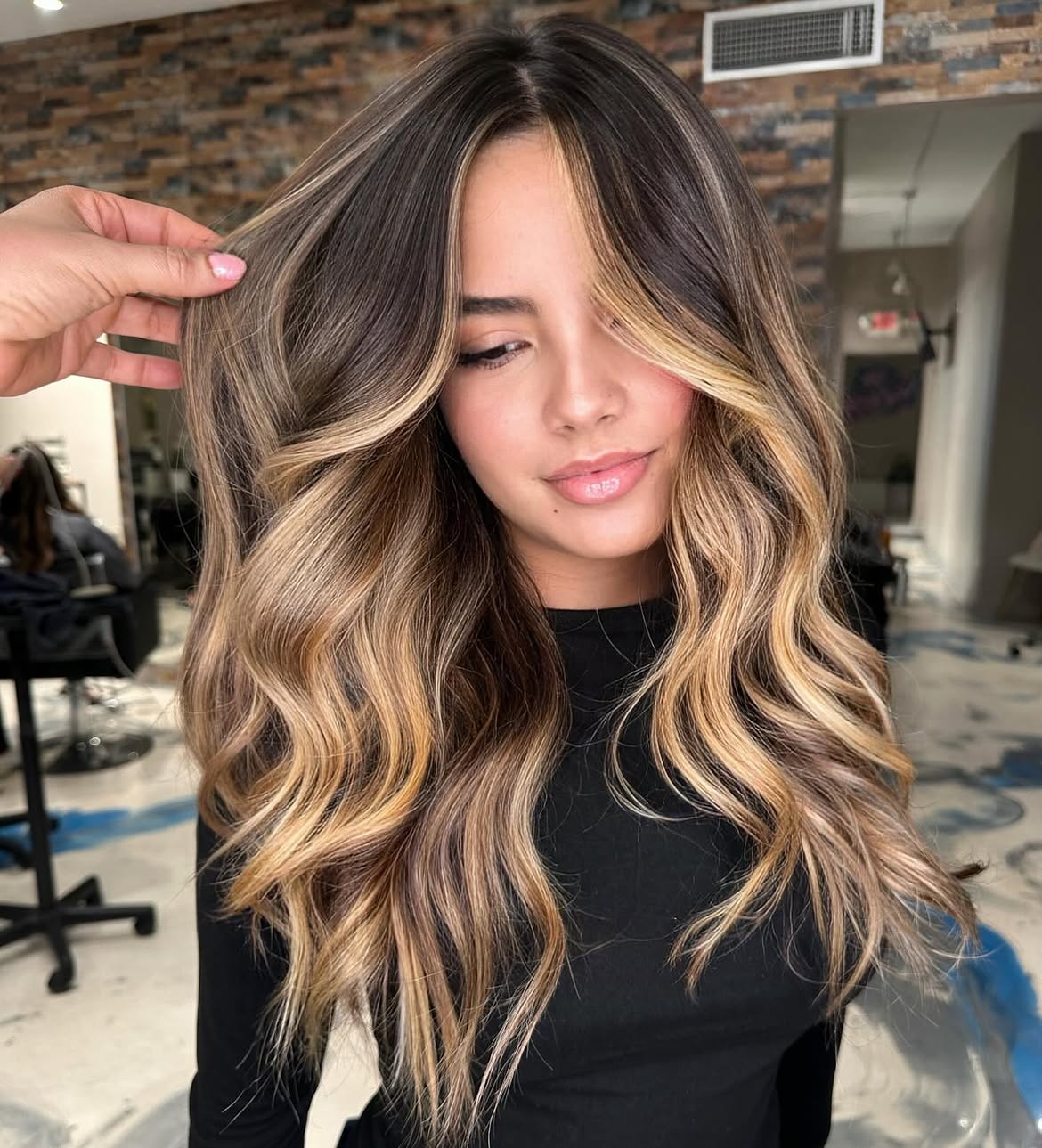Dimensional Honey Balayage With Face Framing Highlights