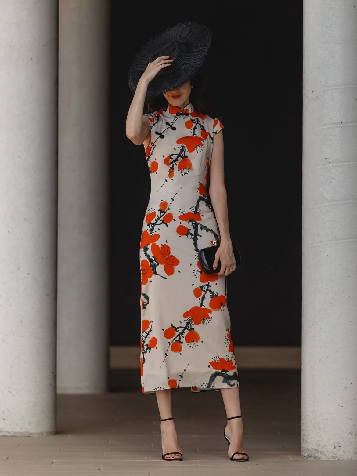 Elegant Floral Cheongsam Dress With Statement Hat