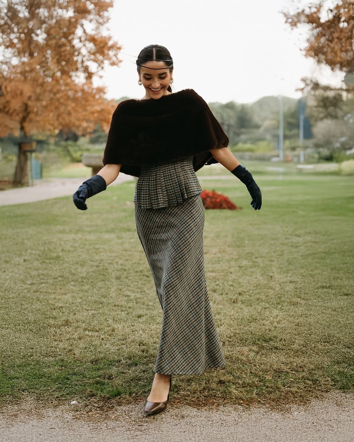 Elegant Tweed Skirt And Fur Cape Winter Wedding Guest