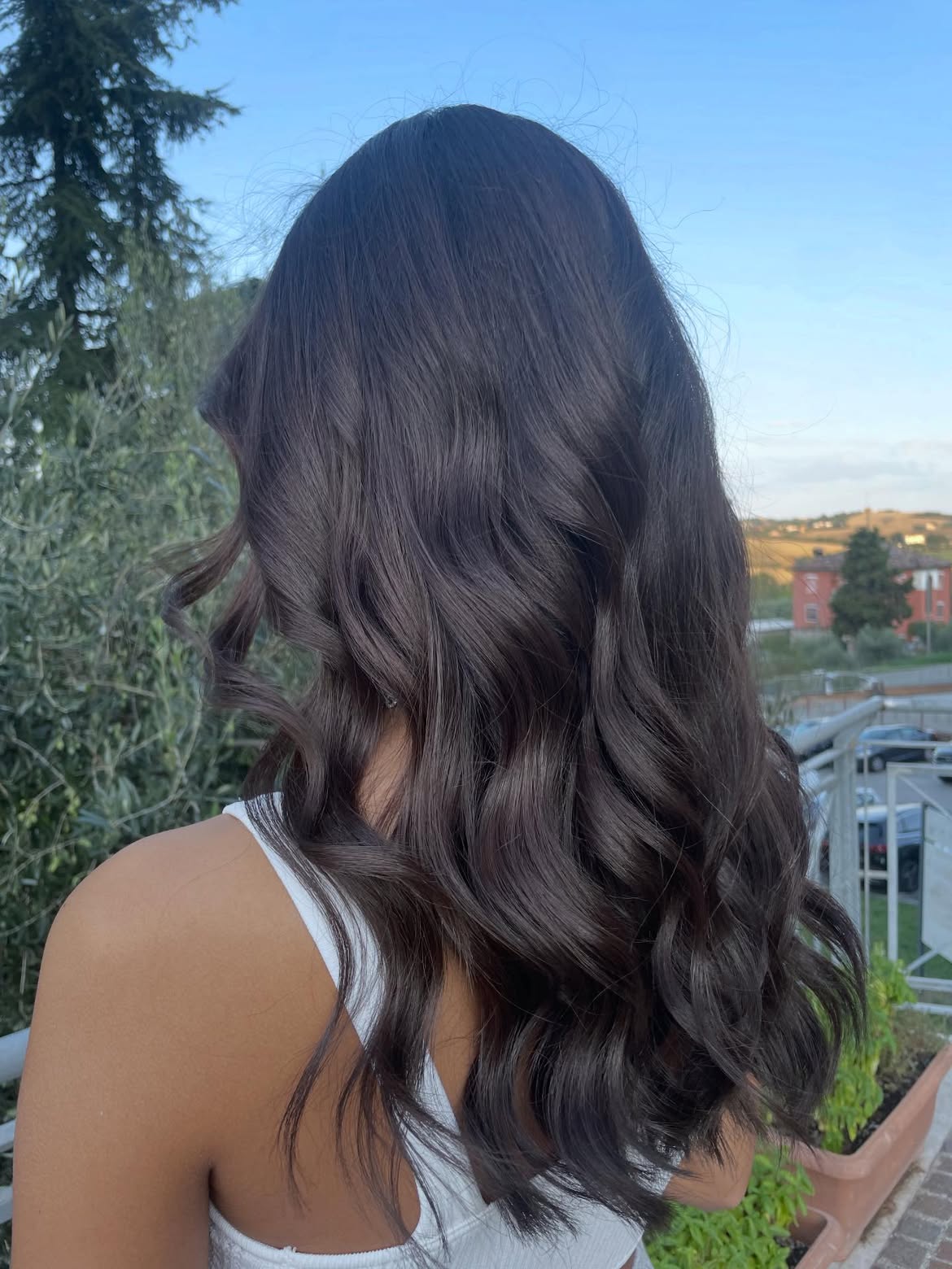 Glossy Espresso Long Waves With Soft Layers