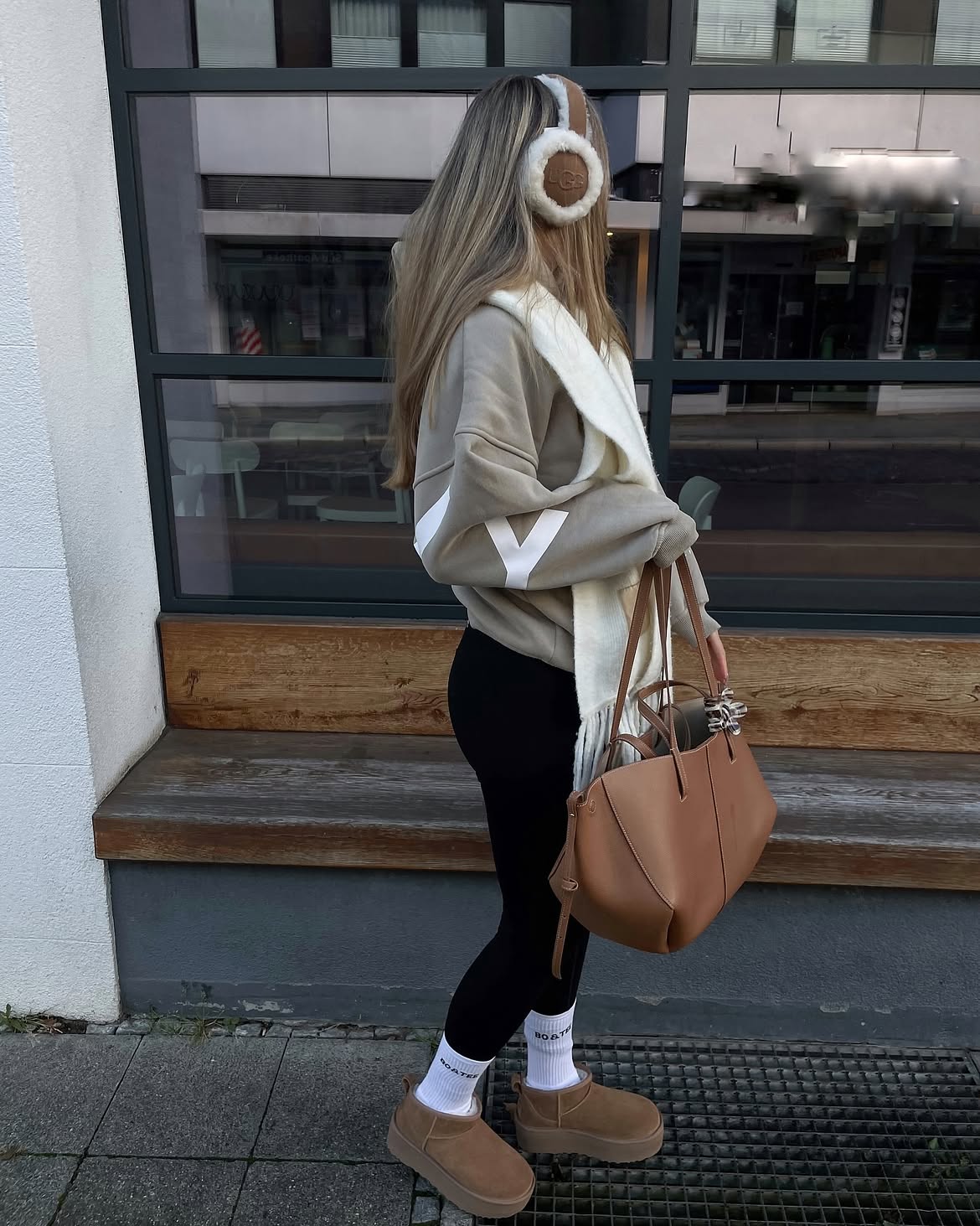 Neutral Athleisure With Uggs And Tote