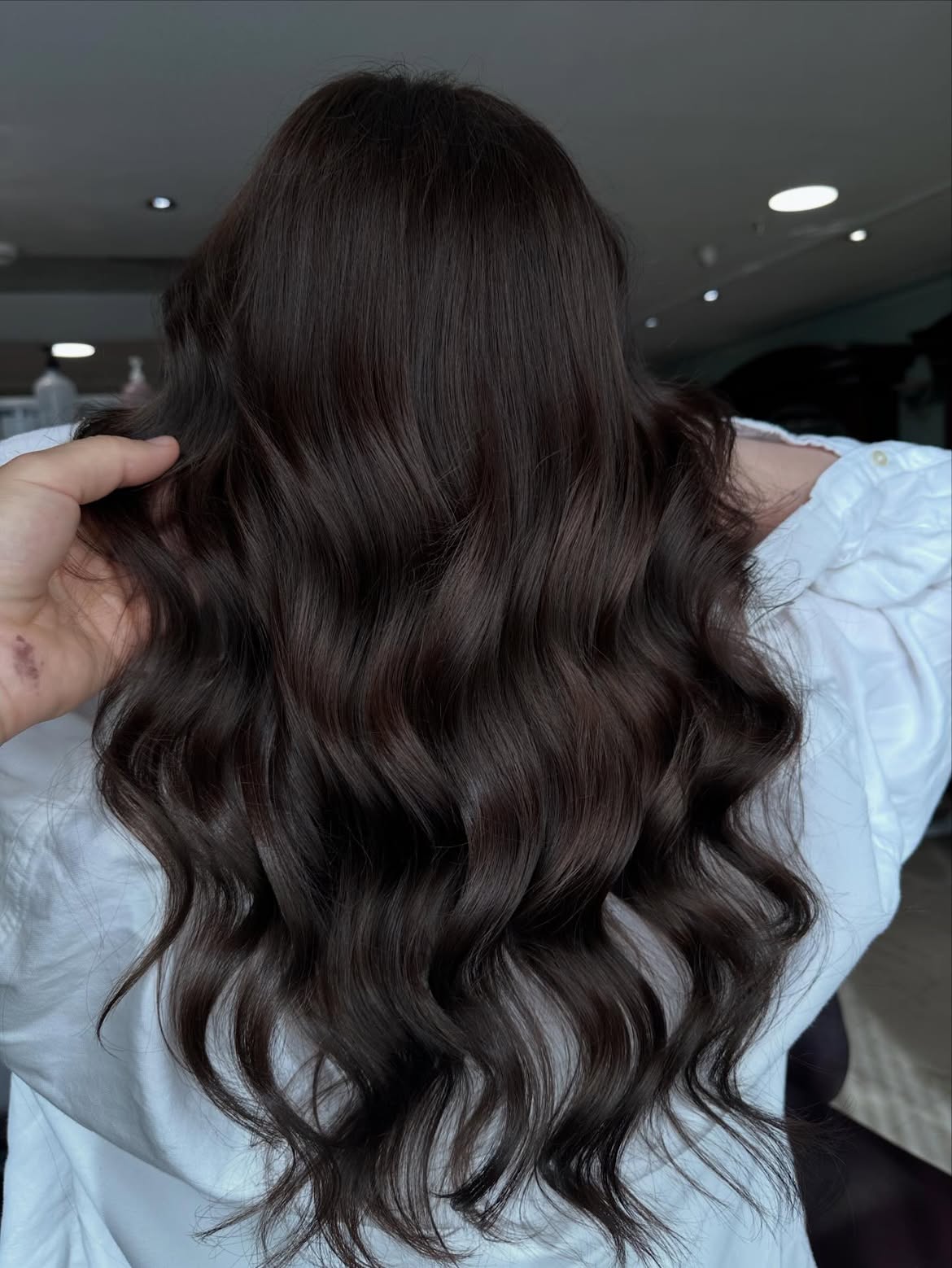 Rich Espresso Waves With Subtle Dimension