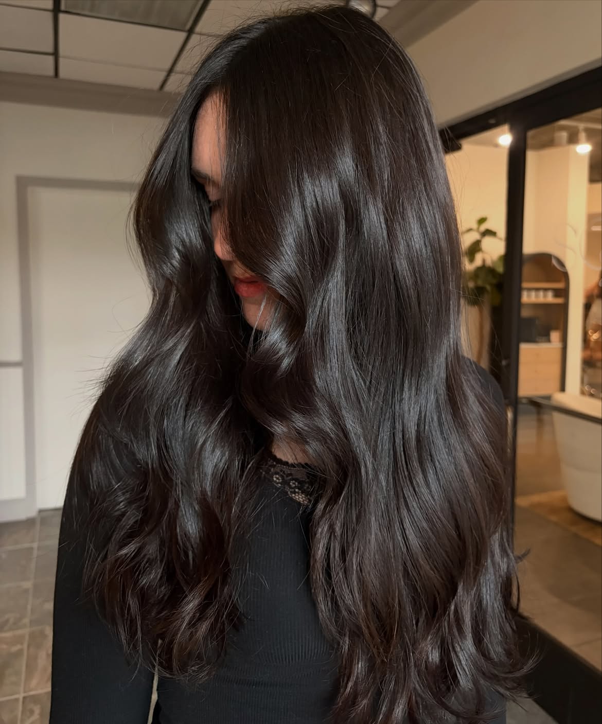Rich Espresso Waves With Subtle Face-Framing Layers