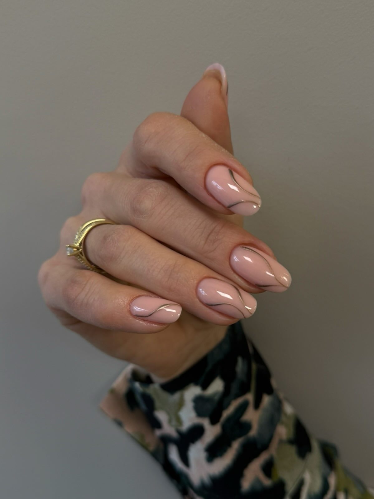 Soft Pink Nude Swirl Line Art