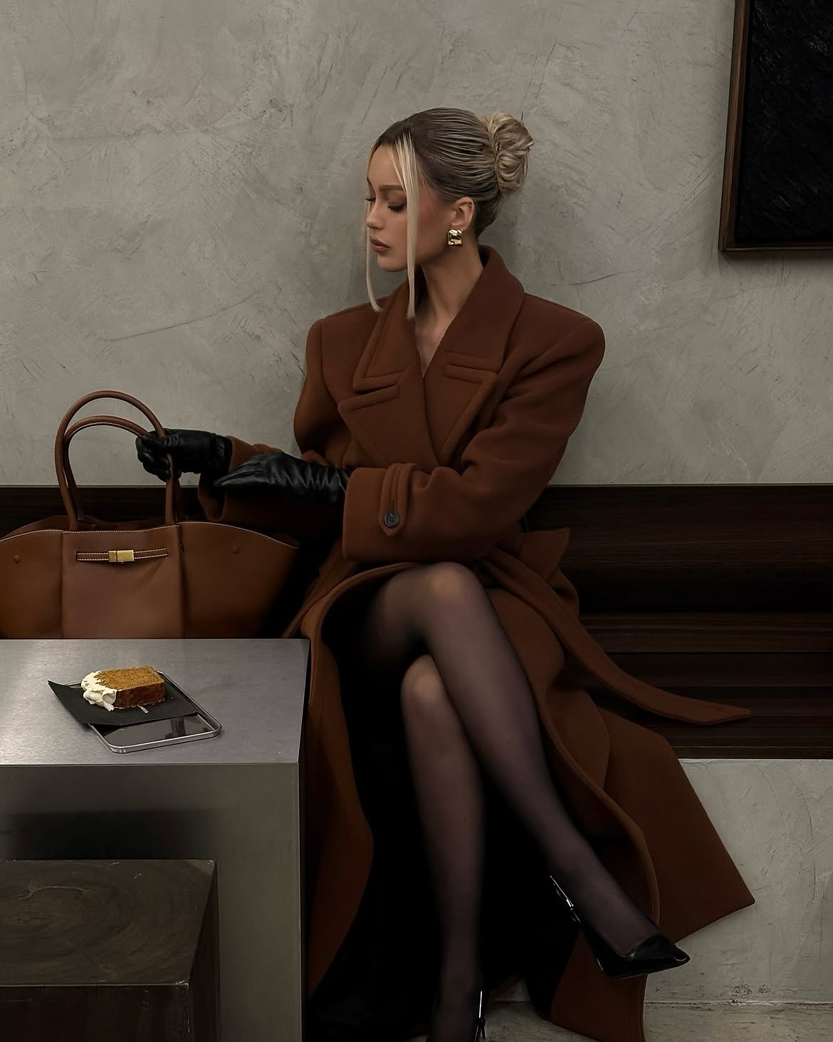 Structured Brown Wool Coat With Leather Gloves