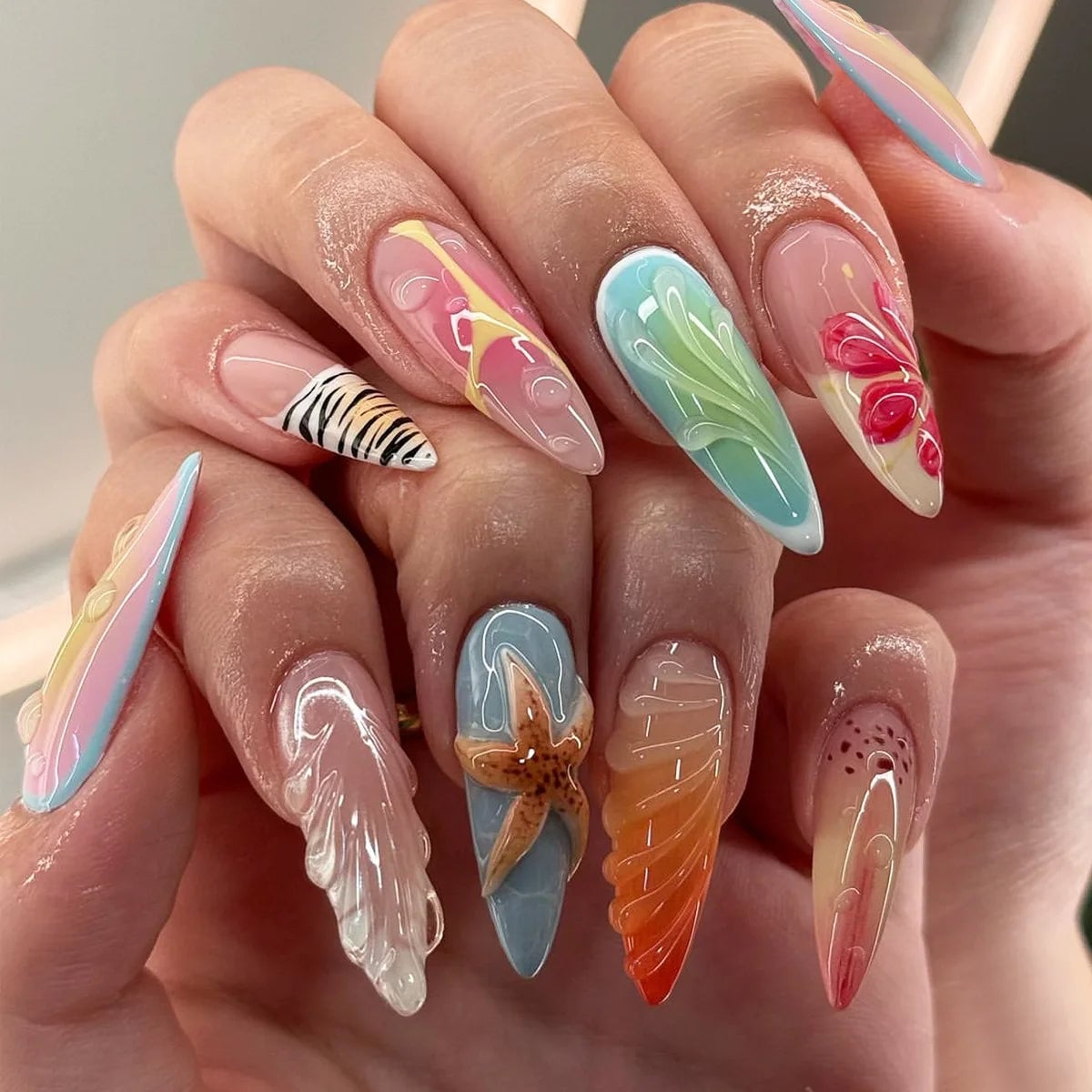 Long Stiletto Nails with 3D Oceanic Waves and Starfish Long Stiletto Nails with 3D Oceanic Waves and Starfish — 3D Nails