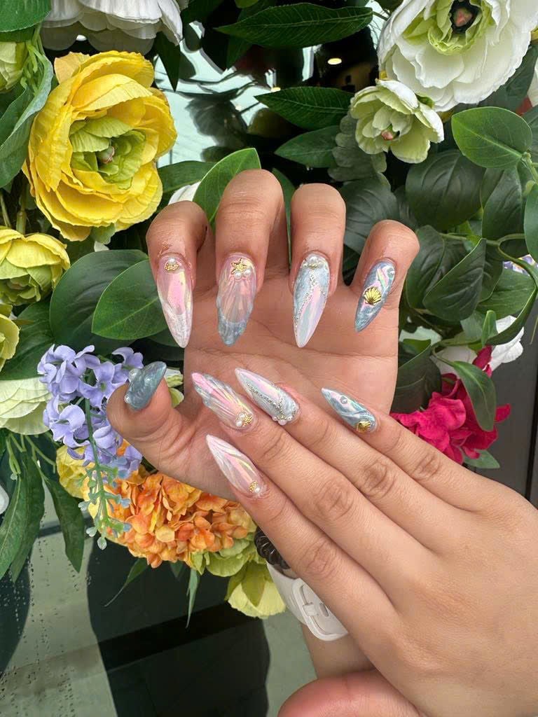 Medium Almond Nails with 3D Flowers and Black French, Close-Up Take Medium Almond Nails with 3D Flowers and Black French, Close-Up Take — 3D Nails