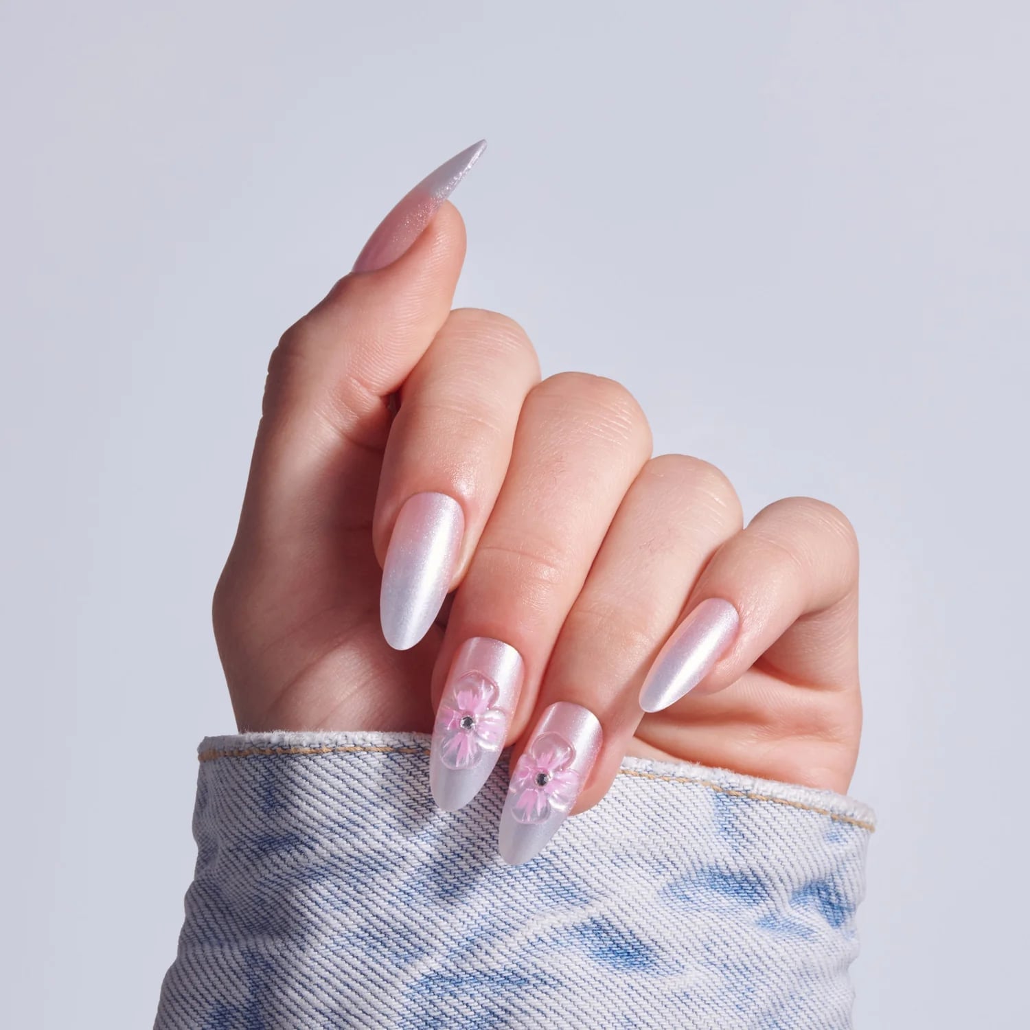 Long Almond Press-Ons with 3D Jewel Elements Long Almond Press-Ons with 3D Jewel Elements — 3D Nails