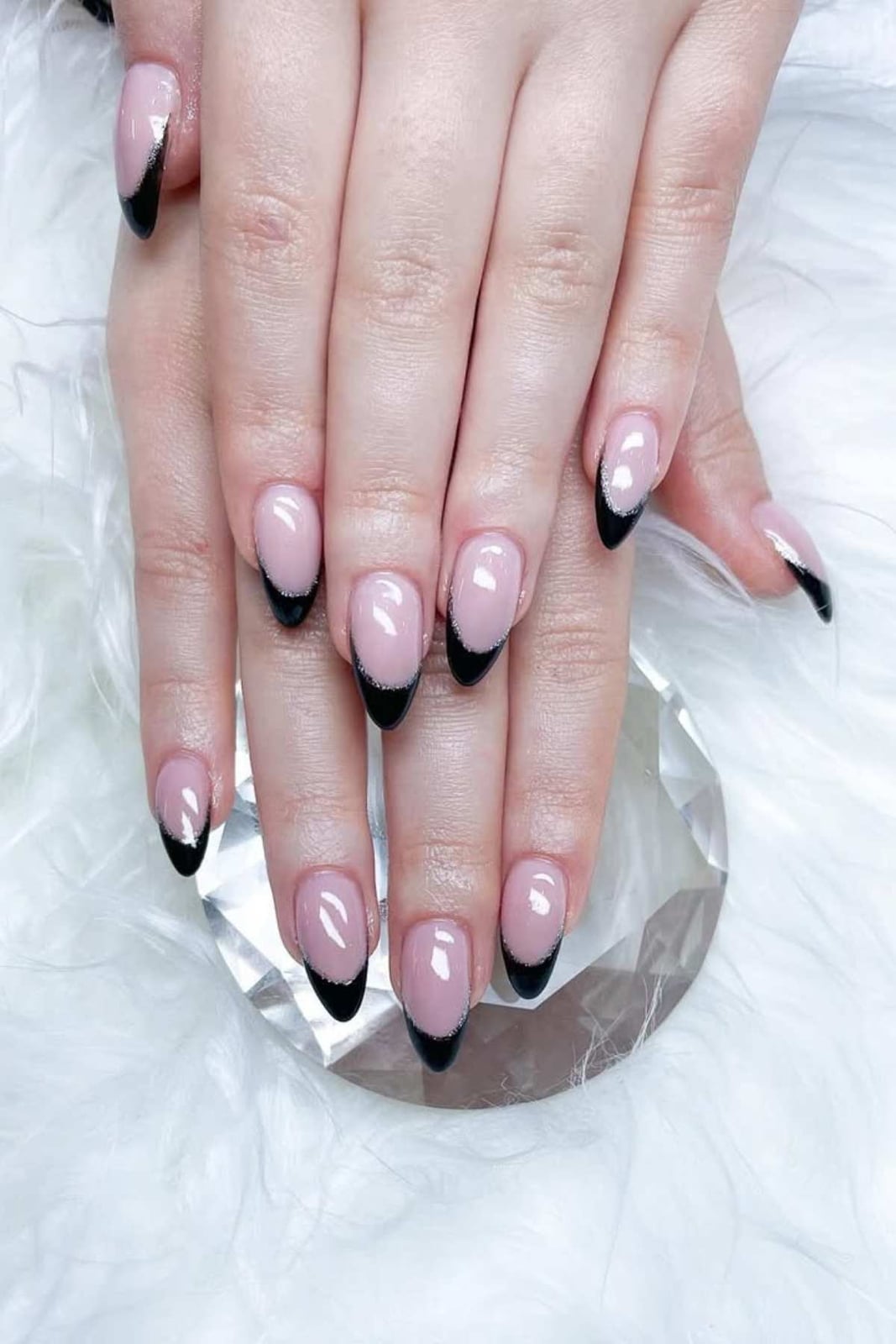 Classic White Tip Short Almond Classic White Tip Short Almond — Acrylic Nails Almond