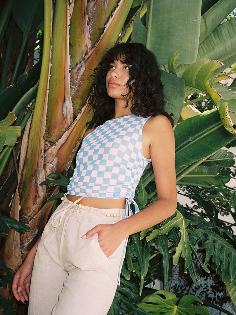 Casual Summer Checkered One-Shoulder Top Outfit Casual Summer Checkered One-Shoulder Top Outfit — Aesthetic Style