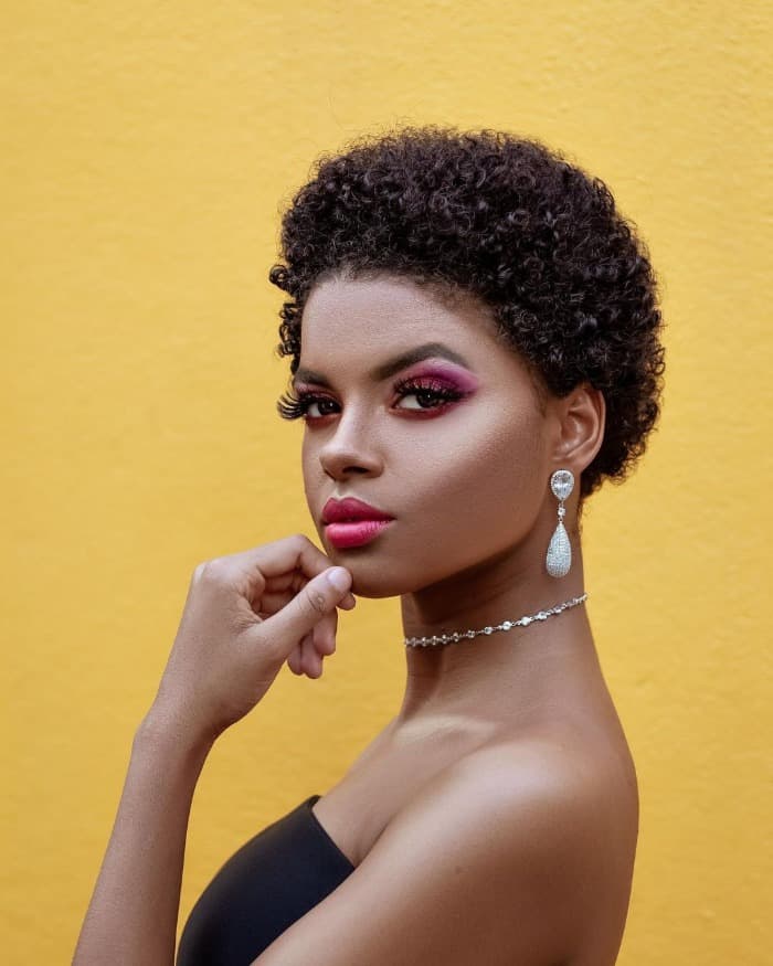 Short Afro With Defined Shape Short Afro With Defined Shape — Afro Hair