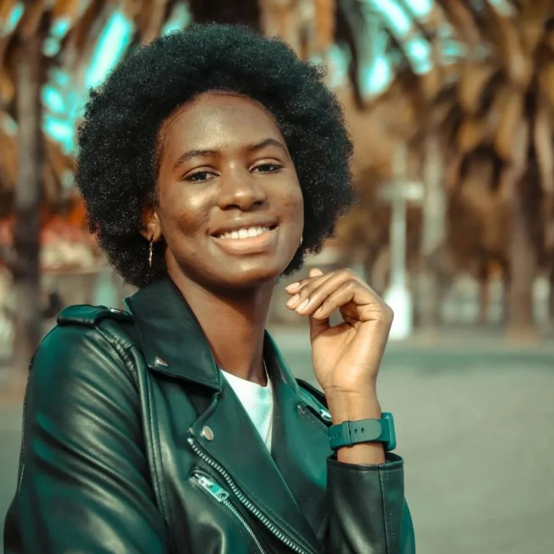Full Rounded Afro Blowout Full Rounded Afro Blowout — Afro Hair