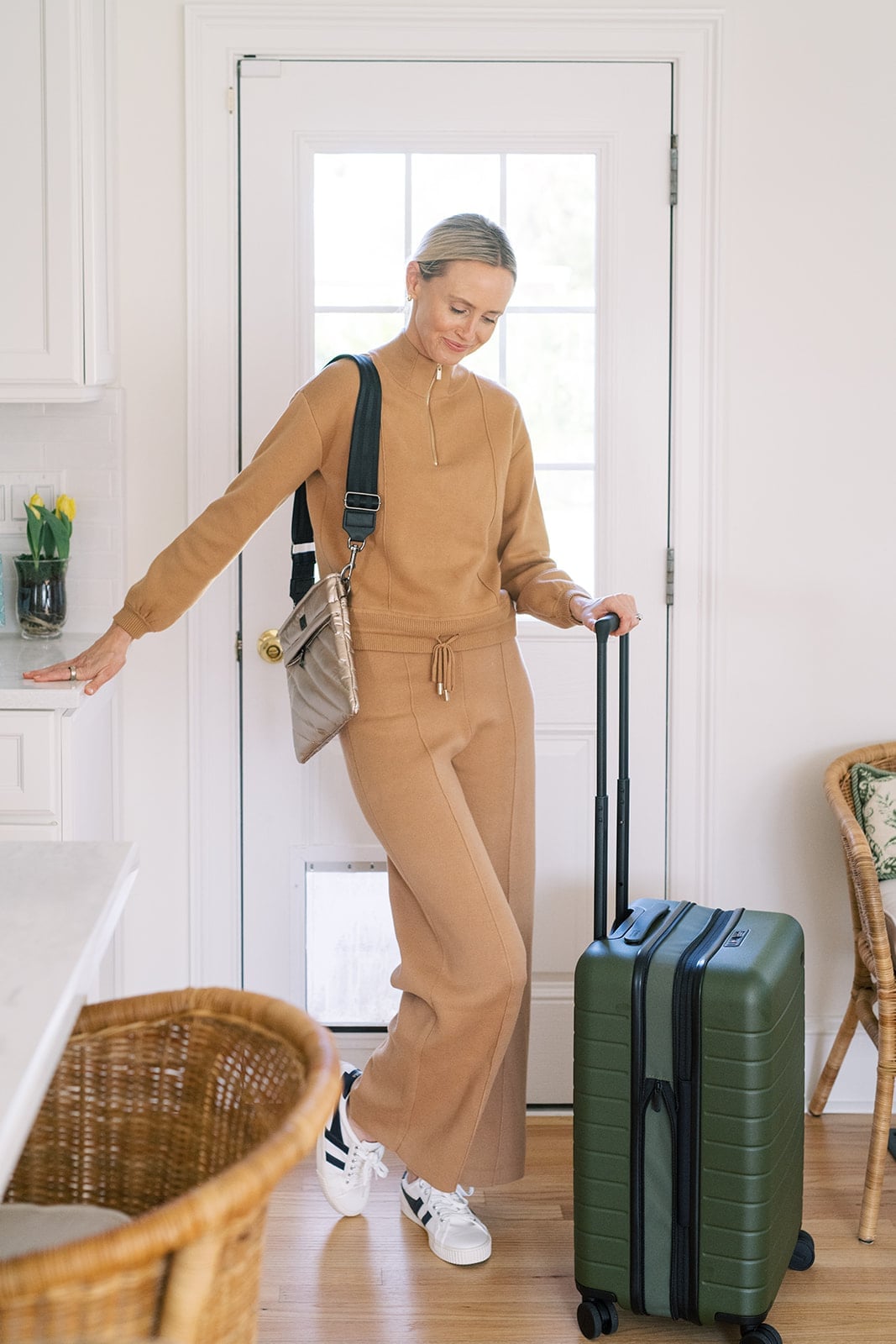 Camel quarter-zip knit set with sneakers Camel quarter-zip knit set with sneakers — Airport Outfits