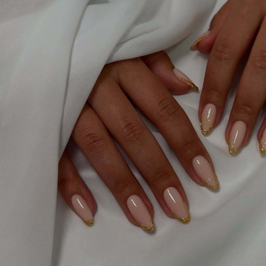 Gold Foil Outline Medium Almond French Gold Foil Outline Medium Almond French — Almond French Tip Nails