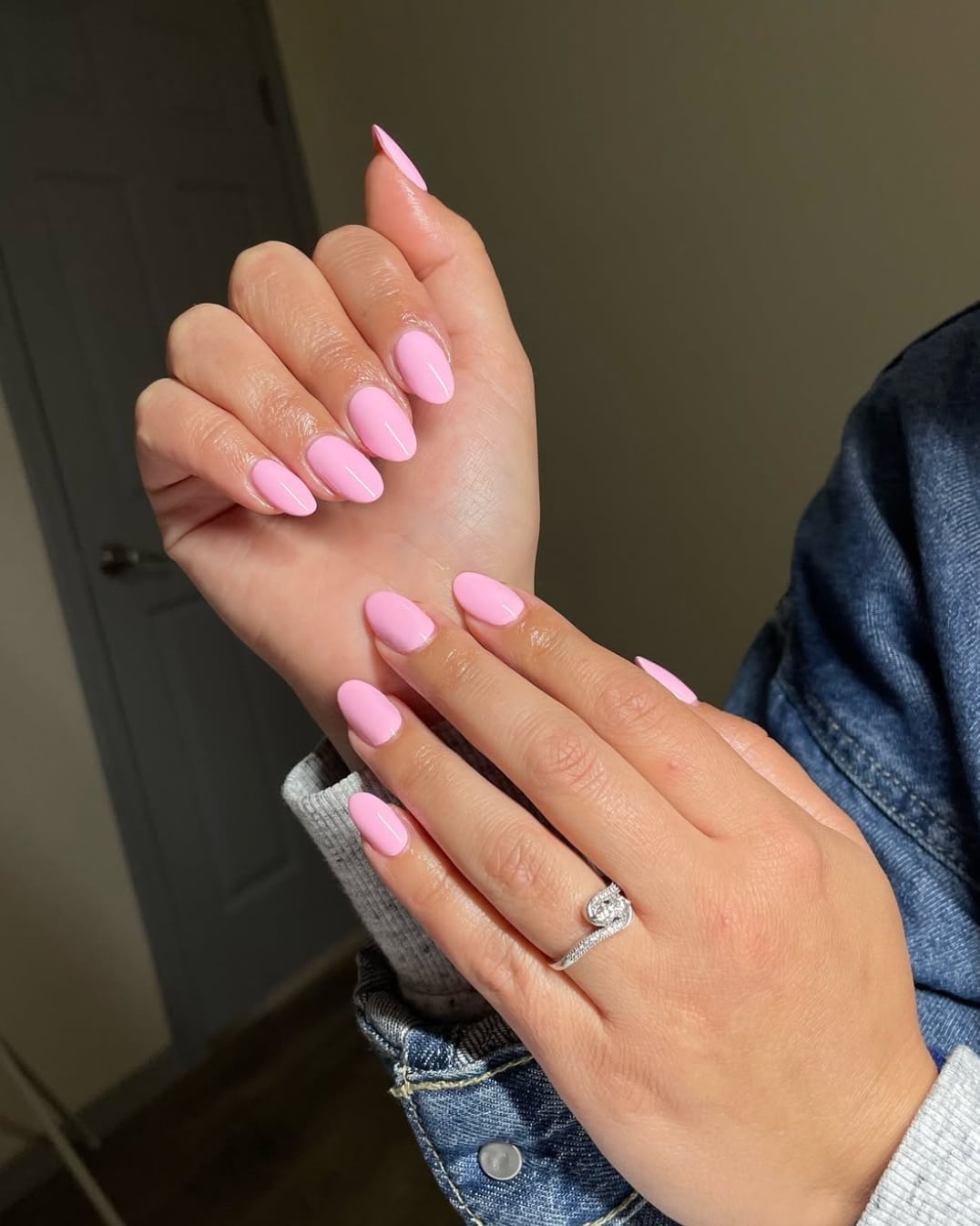 Pastel Pink Glossy Short Almond Nails Pastel Pink Glossy Short Almond Nails