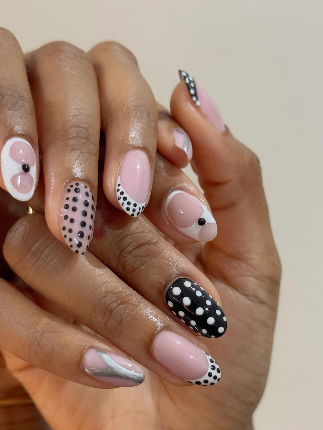 Pale Pink Short Almond Nails With Black Accents Pale Pink Short Almond Nails With Black Accents